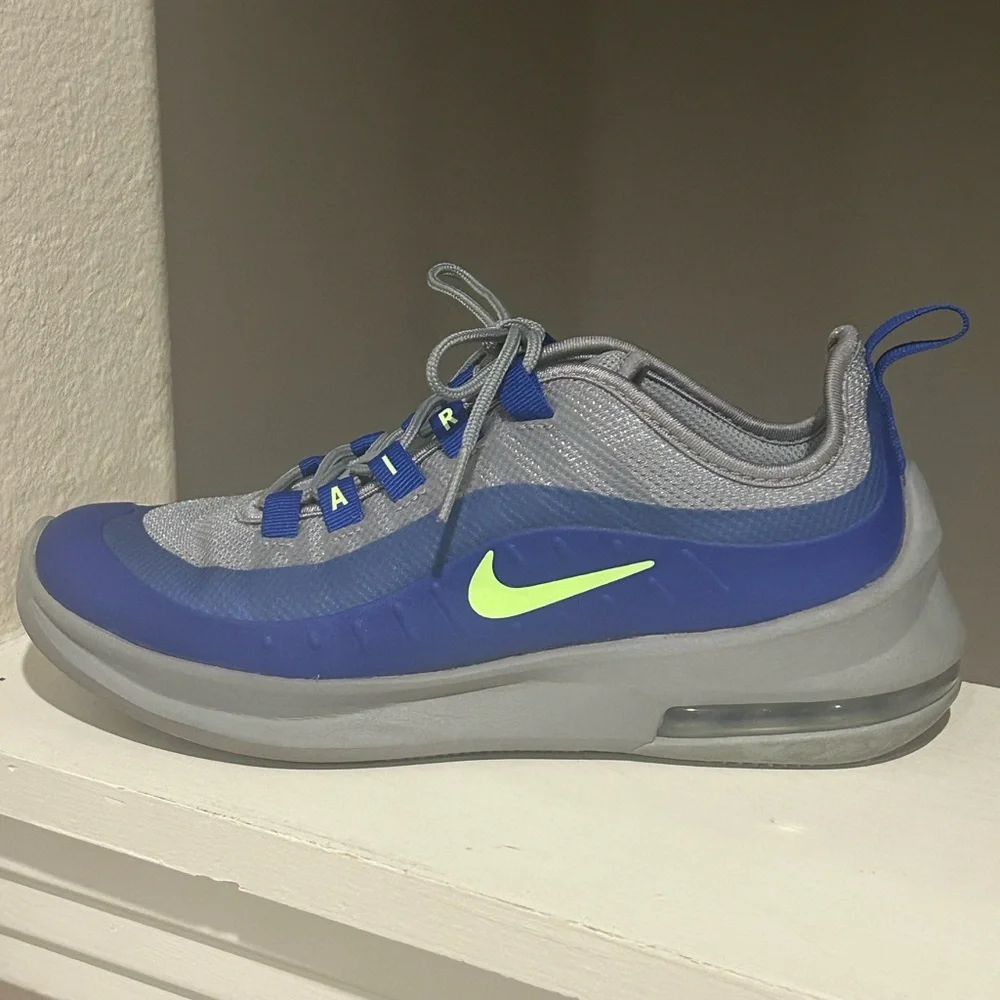 Nike Shoes Air Max Boys 4Y Youth Kids Blue Grey Axis GS Sneaker CZ9700001 Sports - Picture 4 of 9